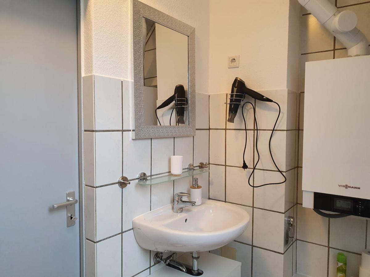 Appartement Bis 5 Personen, Parkplatz, Arbeitsplatz à Solingen Extérieur photo